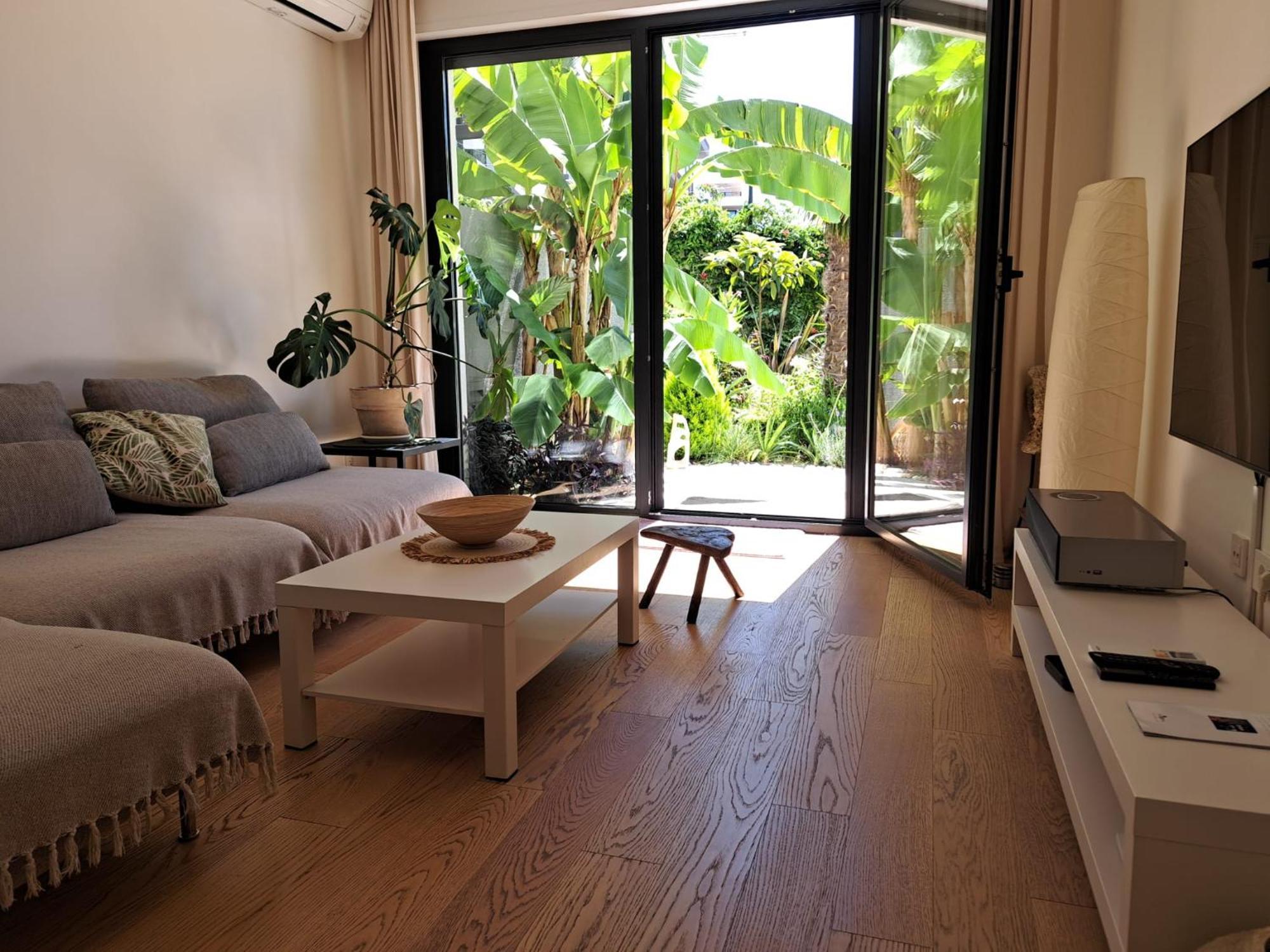 Apartment With Private Pool Split Bagian luar foto