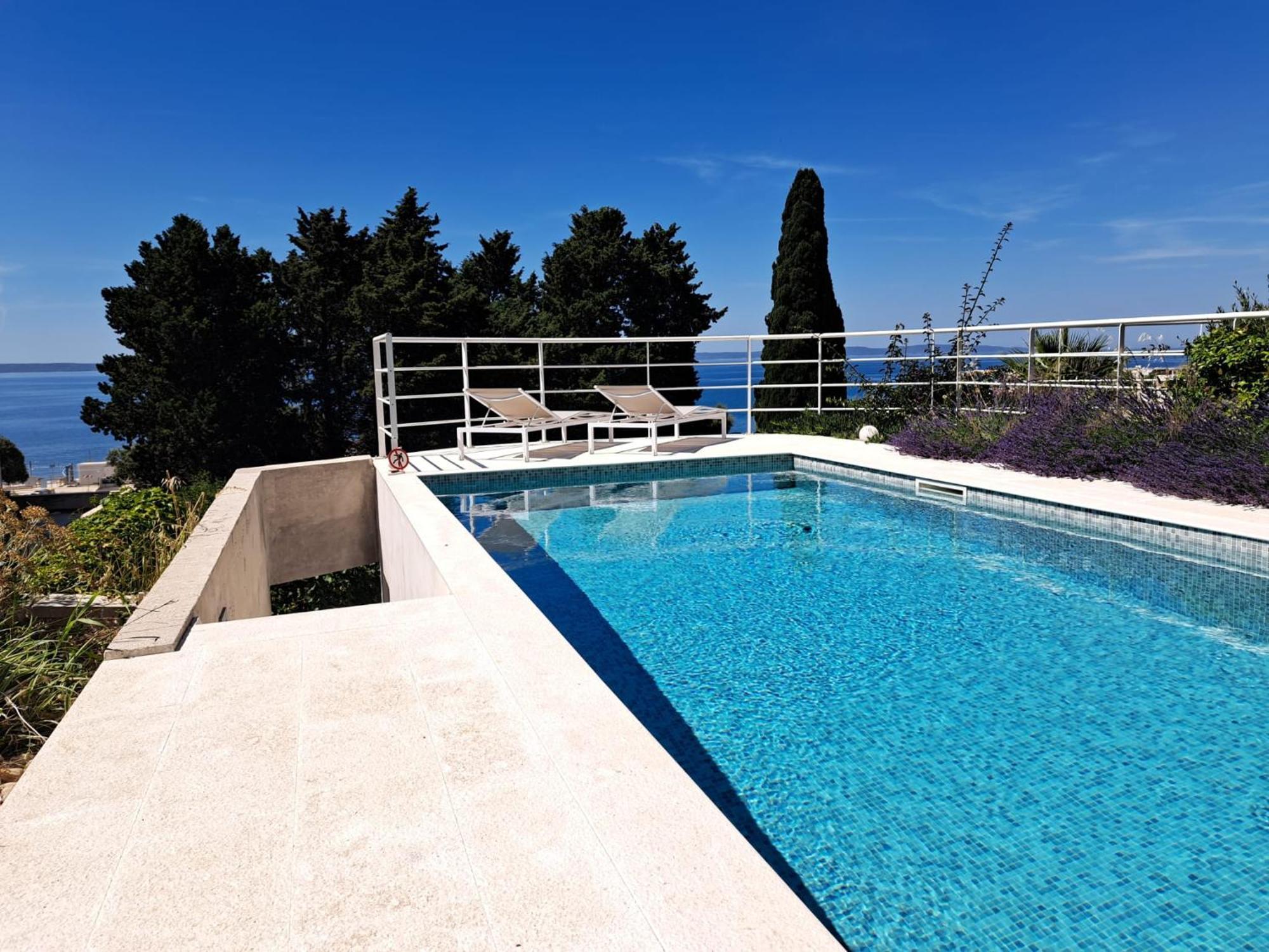 Apartment With Private Pool Split Bagian luar foto